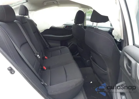 2015 Subaru Legacy 2.5I z USA, uszkodzony, nr VIN 4S3BNBA69F3055109